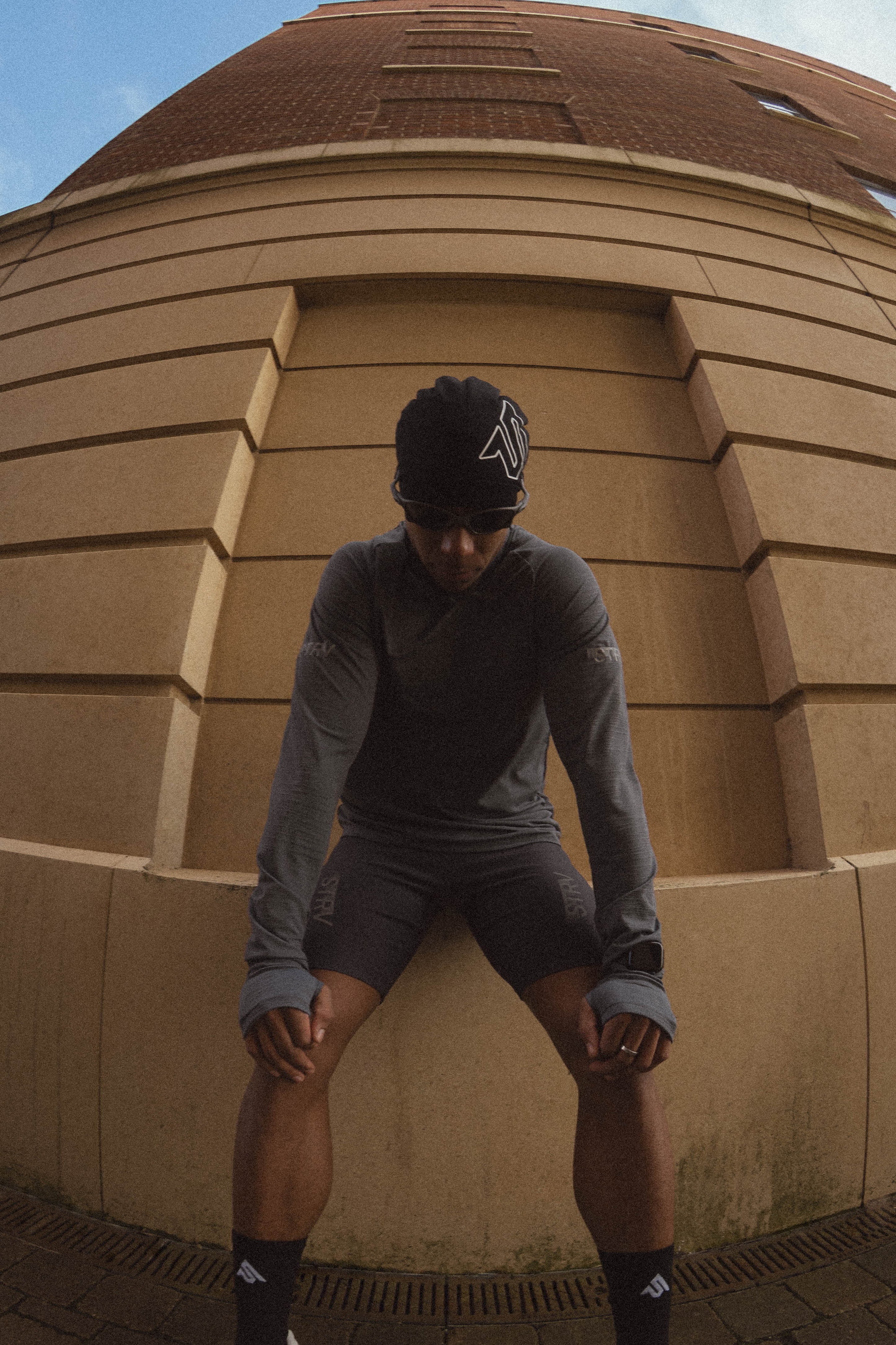 Motion L/S Performance Tee - Stealth Grey