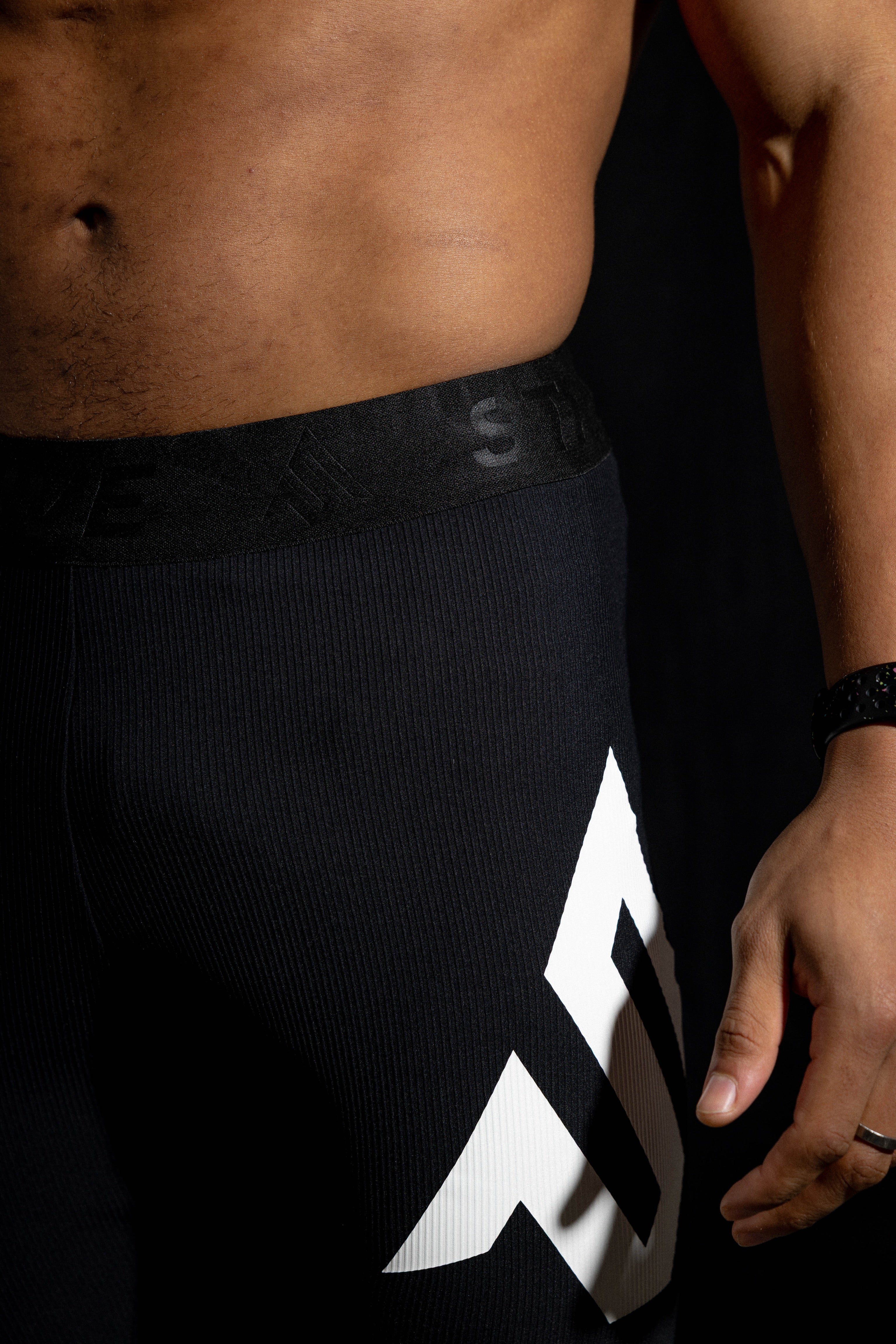 S Logo Half Tights - Black