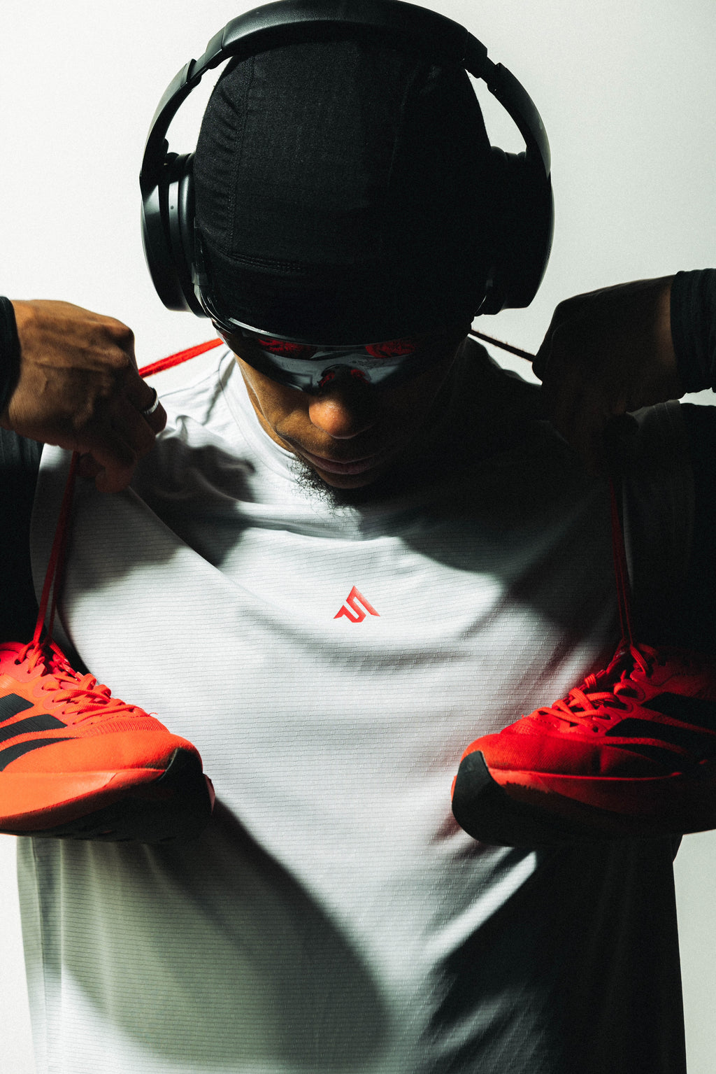 Motion S Logo Cut Off - Chalk Grey/Crimson