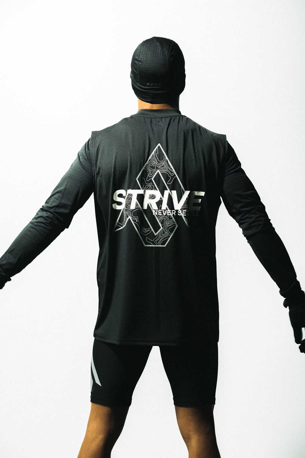 Topography Reflective Cut Off - Black