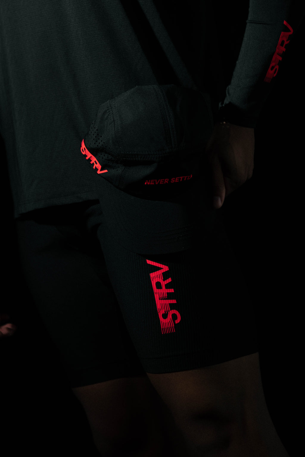 Motion Performance Cap - Black/Crimson