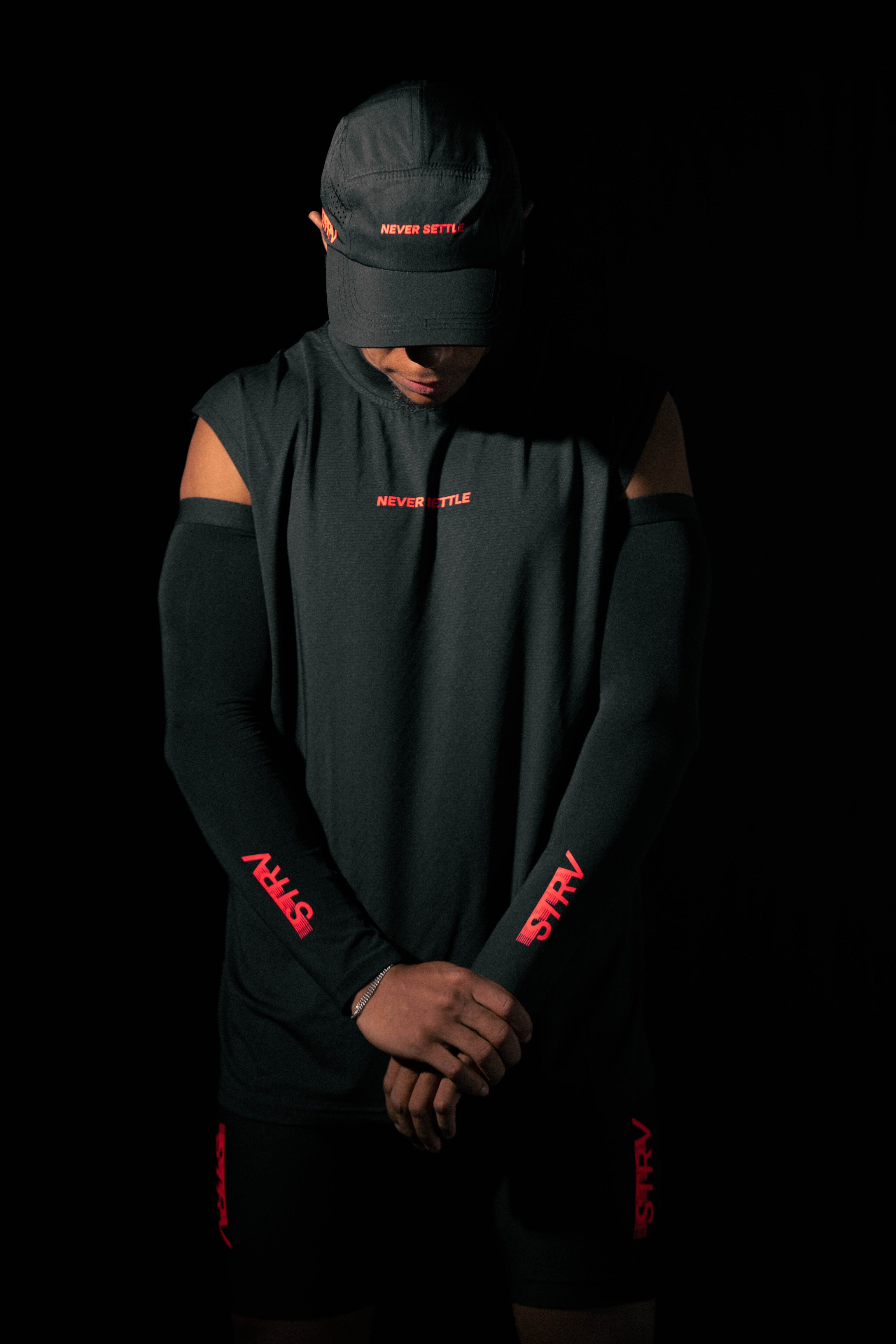 Motion S Logo Cut Off - Black/Crimson