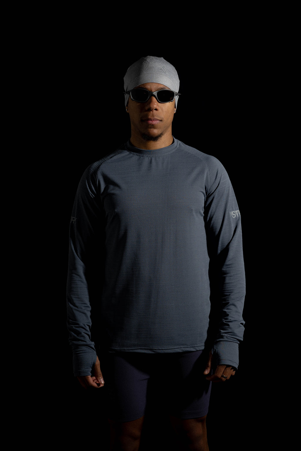 Motion L/S Performance Tee - Stealth Grey