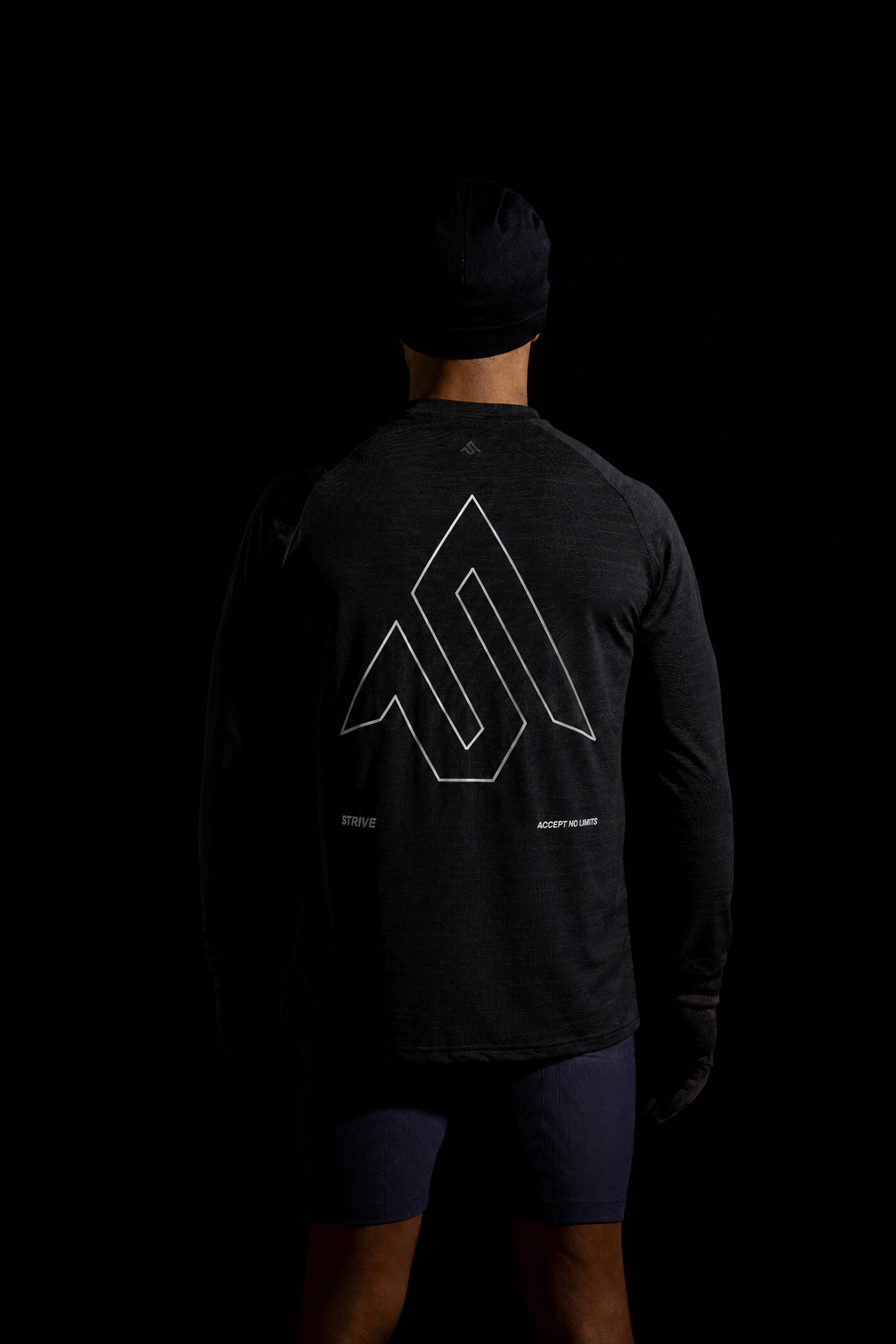 Outline L/S Performance Tee